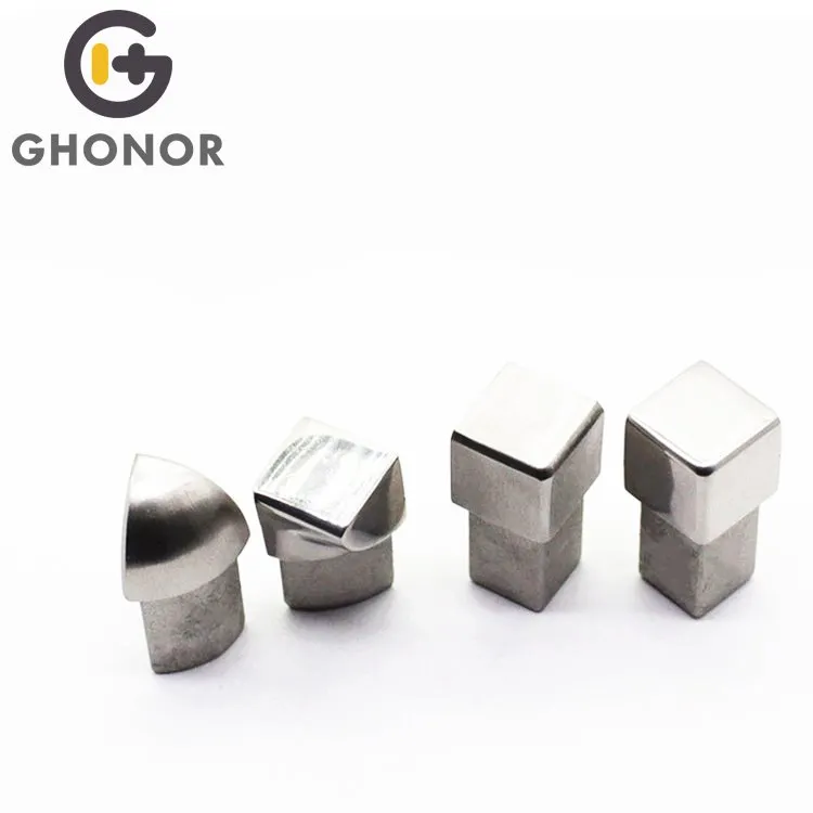 Metallist plaatide otsakatted